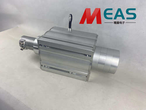 拉線位移編碼器確保了測量的連續(xù)性和準確性